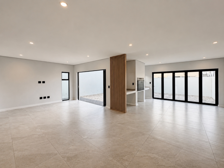 4 Bedroom Property for Sale in Sandown Western Cape